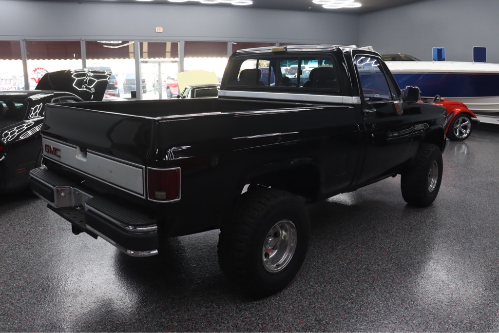 Photo 4 of this GMC K1500