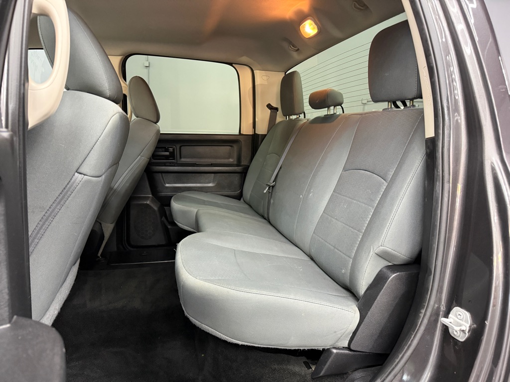 Photo 11 of this RAM 2500 TRADESMAN