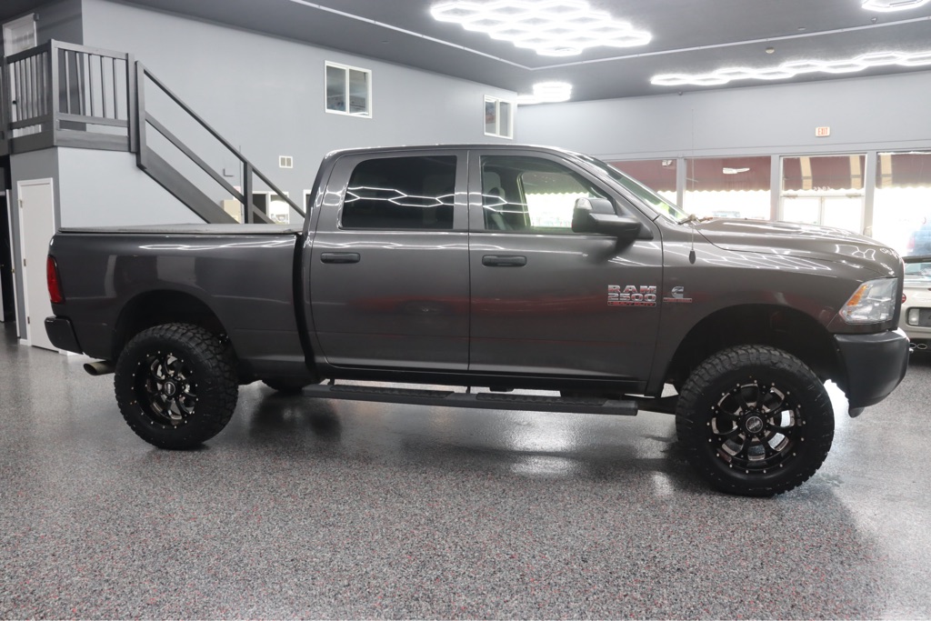 Photo 7 of this RAM 2500 TRADESMAN