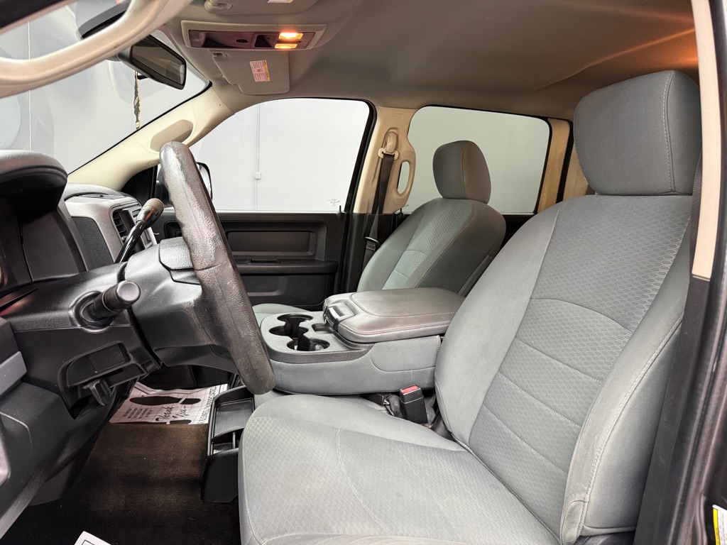Photo 15 of this RAM 2500 TRADESMAN