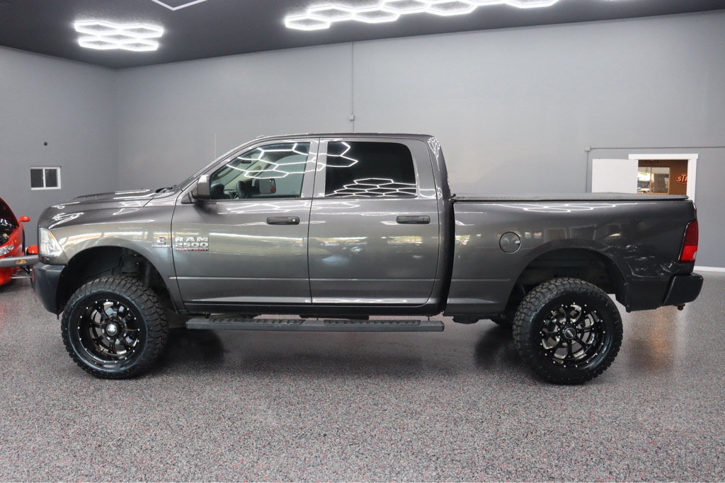 Photo 2 of this RAM 2500 TRADESMAN