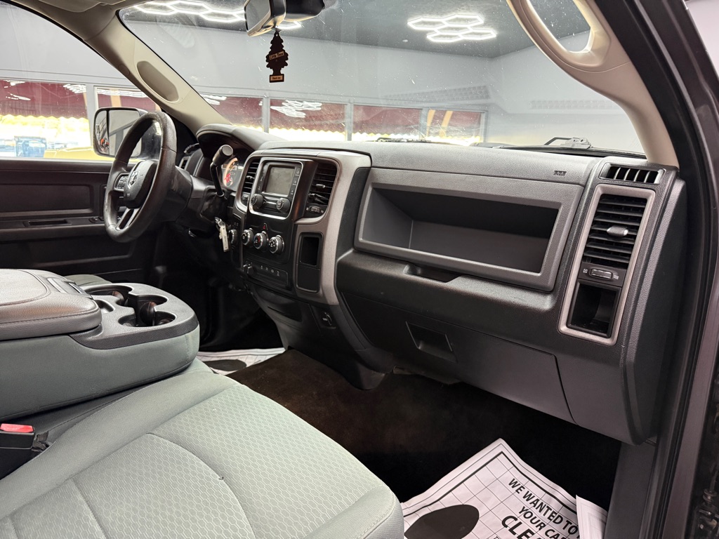 Photo 9 of this RAM 2500 TRADESMAN