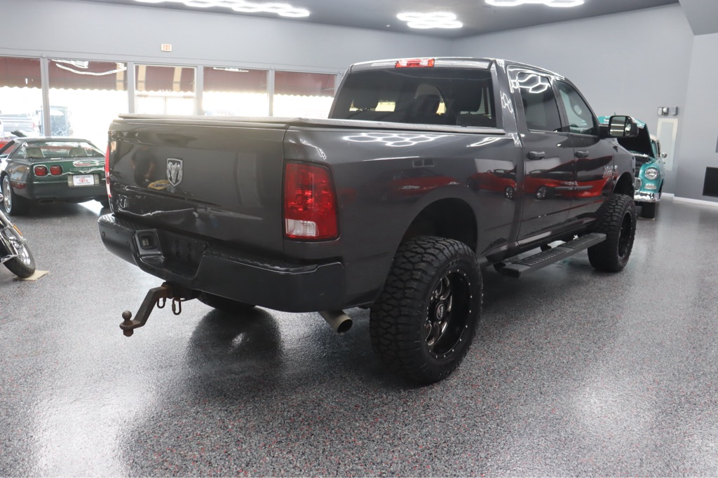 Photo 4 of this RAM 2500 TRADESMAN