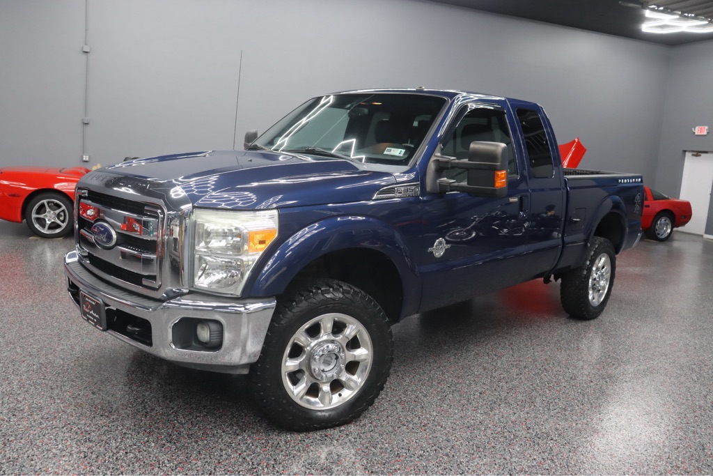 2011 FORD F350  LARIAT