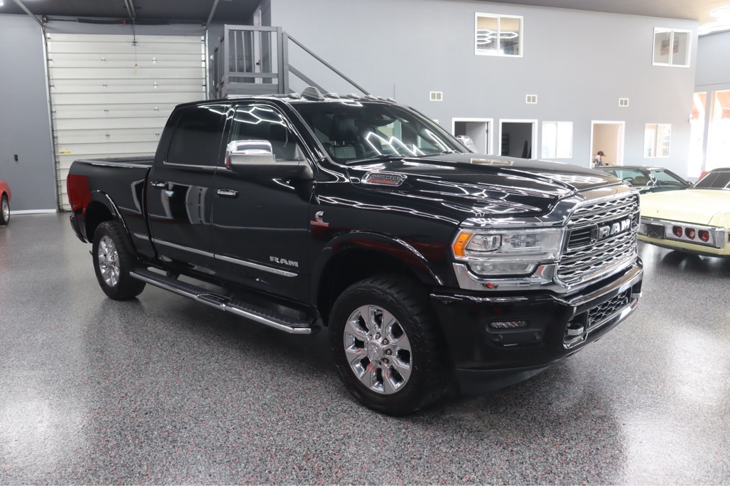 Photo 6 of this RAM 2500 LONGHORN