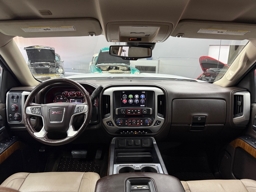 Photo 14 of this GMC SIERRA