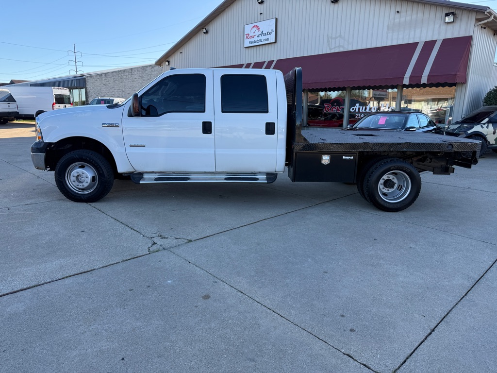Photo 5 of this FORD F350 FLAT BED