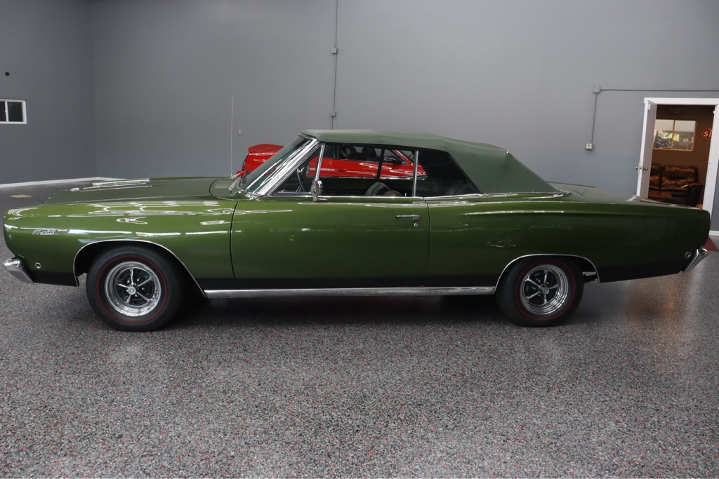 Photo 2 of this PLYMOUTH SATELLITE SPORT