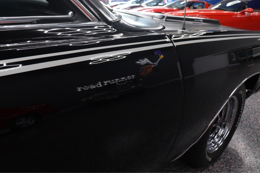 Photo 8 of this PLYMOUTH ROAD RUNNER