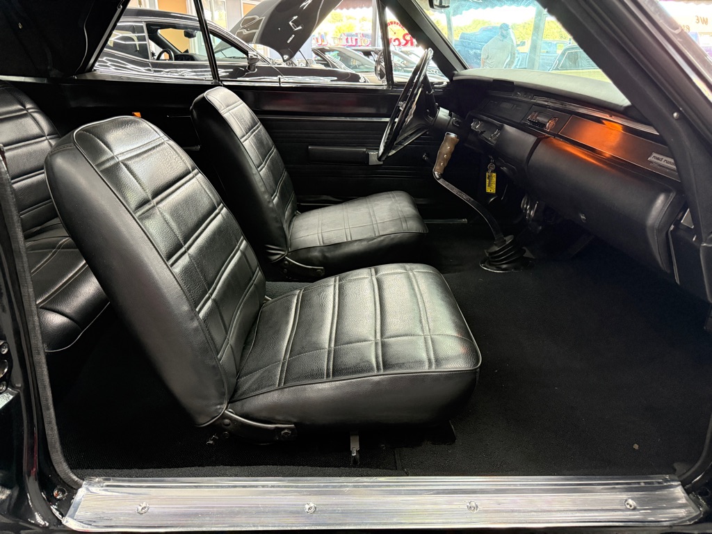 Photo 17 of this PLYMOUTH ROAD RUNNER