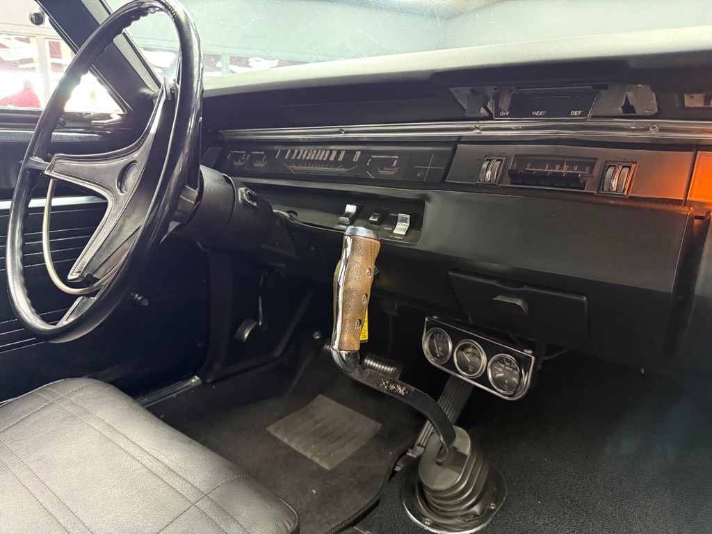Photo 19 of this PLYMOUTH ROAD RUNNER