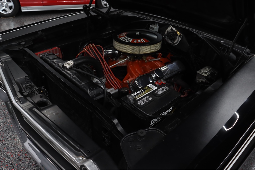 Photo 10 of this PLYMOUTH ROAD RUNNER