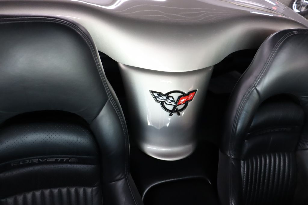 Photo 10 of this CHEVROLET CORVETTE