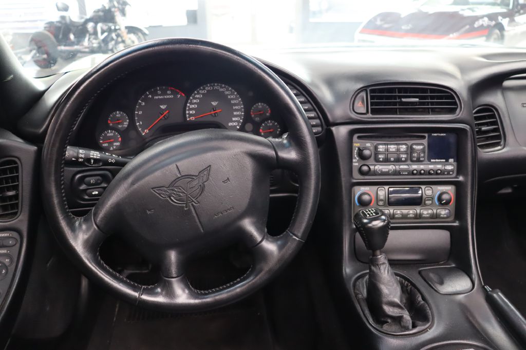 Photo 11 of this CHEVROLET CORVETTE