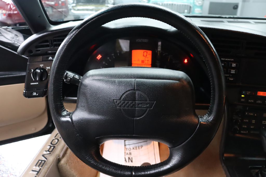 Photo 15 of this CHEVROLET CORVETTE