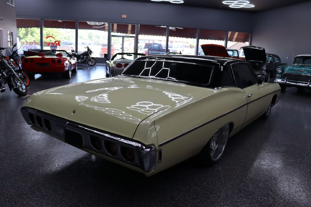 Photo 4 of this CHEVROLET IMPALLA