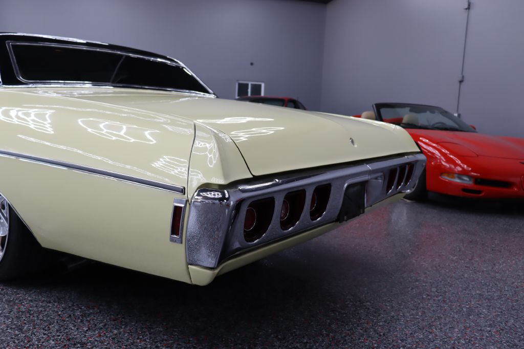 Photo 5 of this CHEVROLET IMPALLA