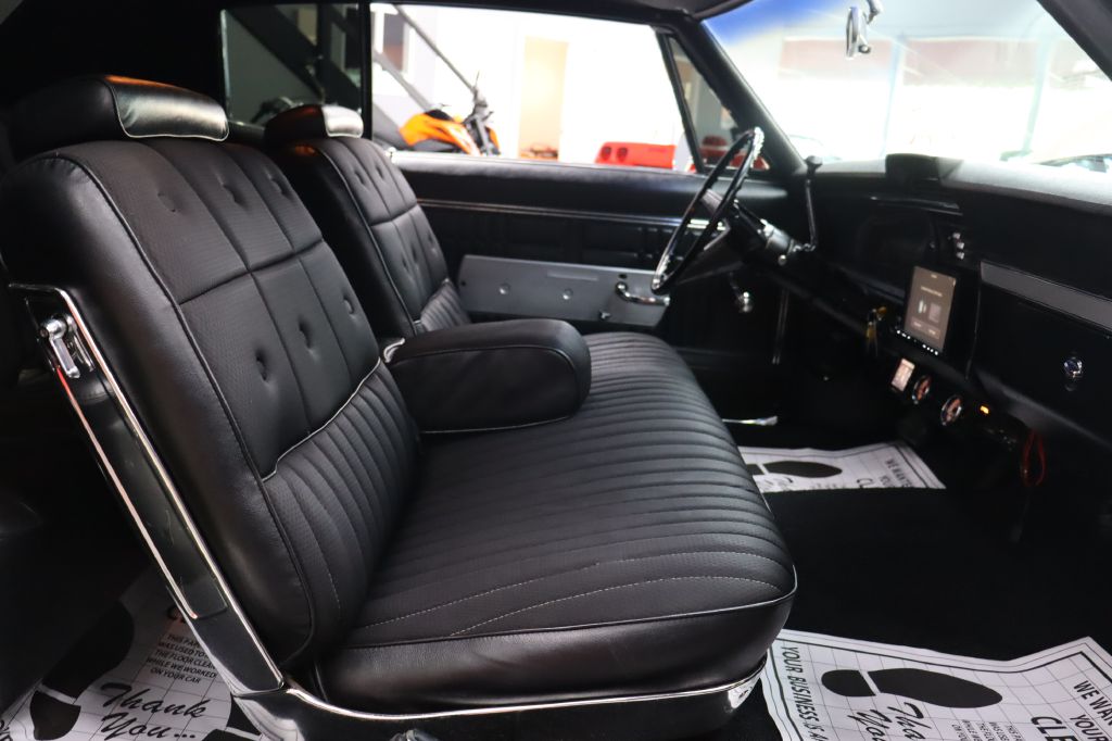 Photo 12 of this CHEVROLET IMPALLA