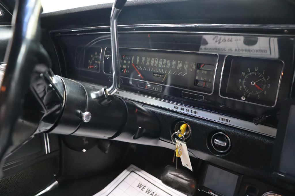 Photo 16 of this CHEVROLET IMPALLA