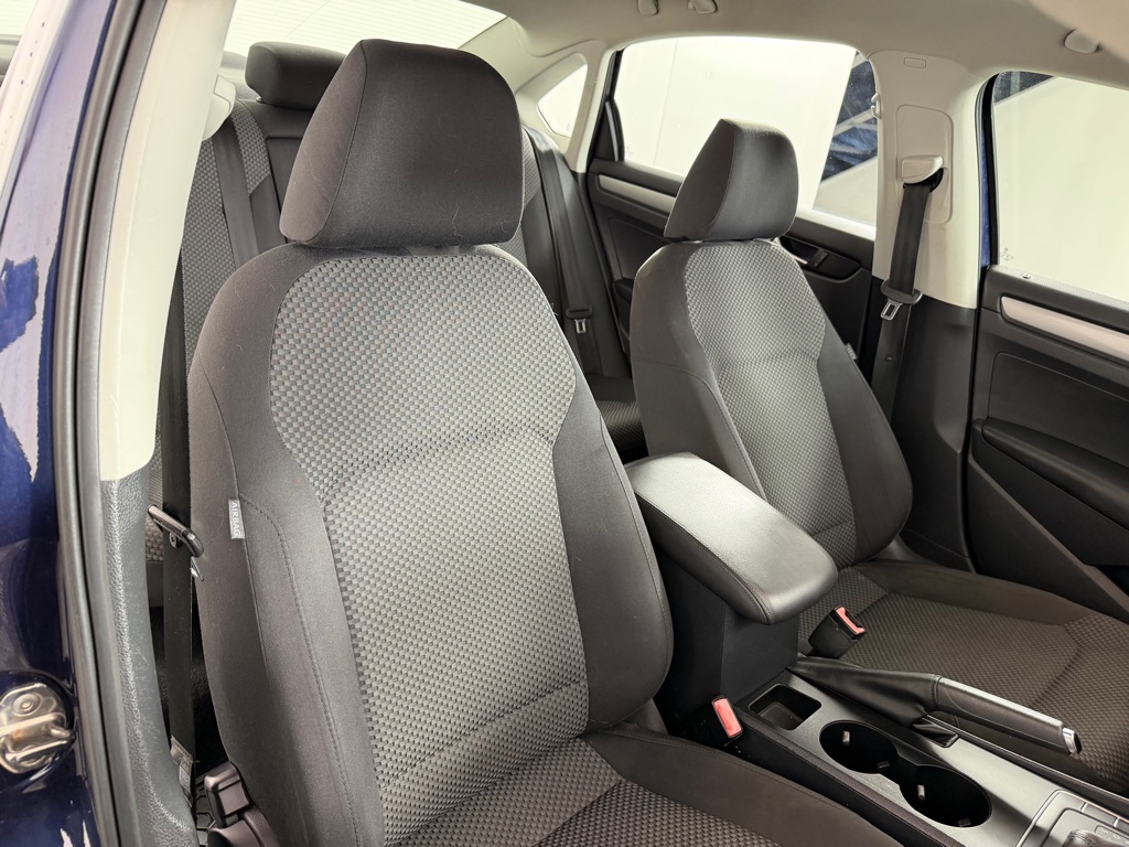 2013 Volkswagen Passat S