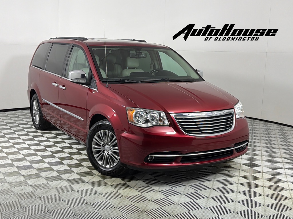 Red 2016 Chrysler Town & Country Minivan Front-Wheel Drive Automatic