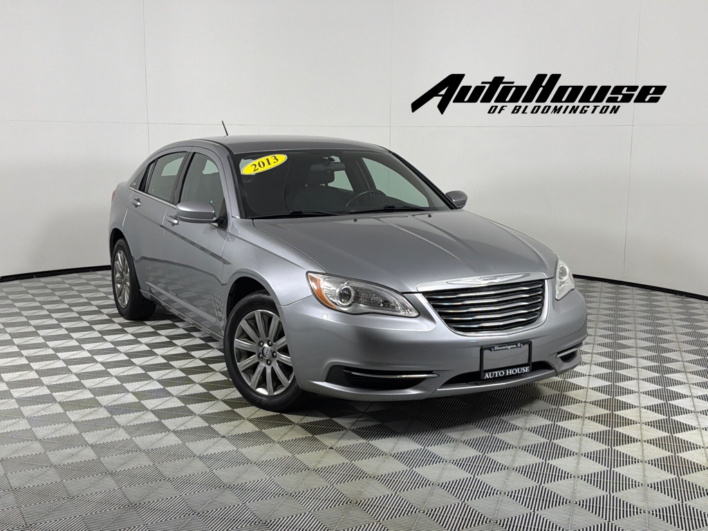 Silver 2013 Chrysler 200 Sedan Front-Wheel Drive Automatic