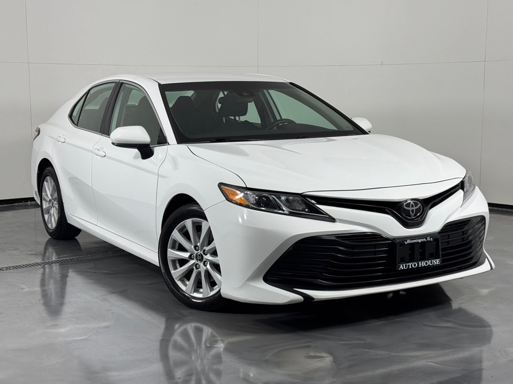 White 2020 Toyota Camry Sedan Front-Wheel Drive Automatic