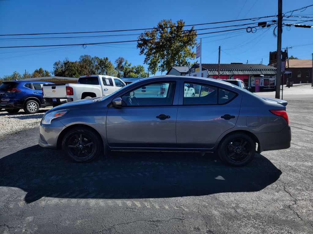 Photo 4 of this NISSAN VERSA