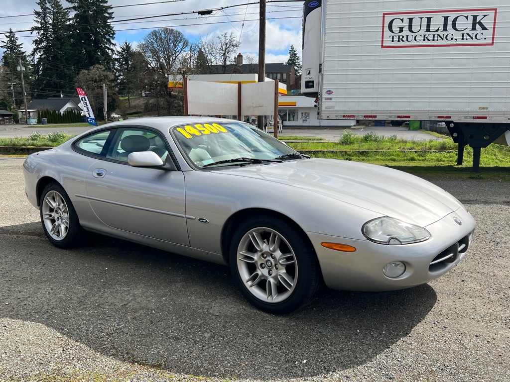 Photo 43 of this JAGUAR XK8 COUPE