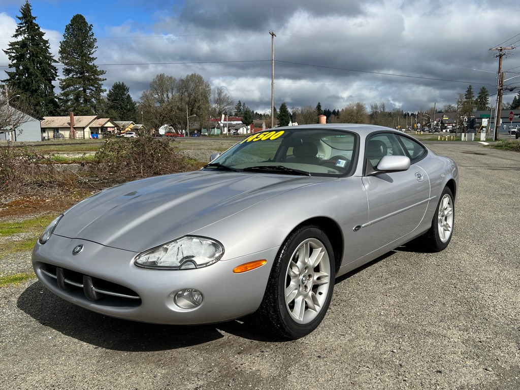 Photo 48 of this JAGUAR XK8 COUPE