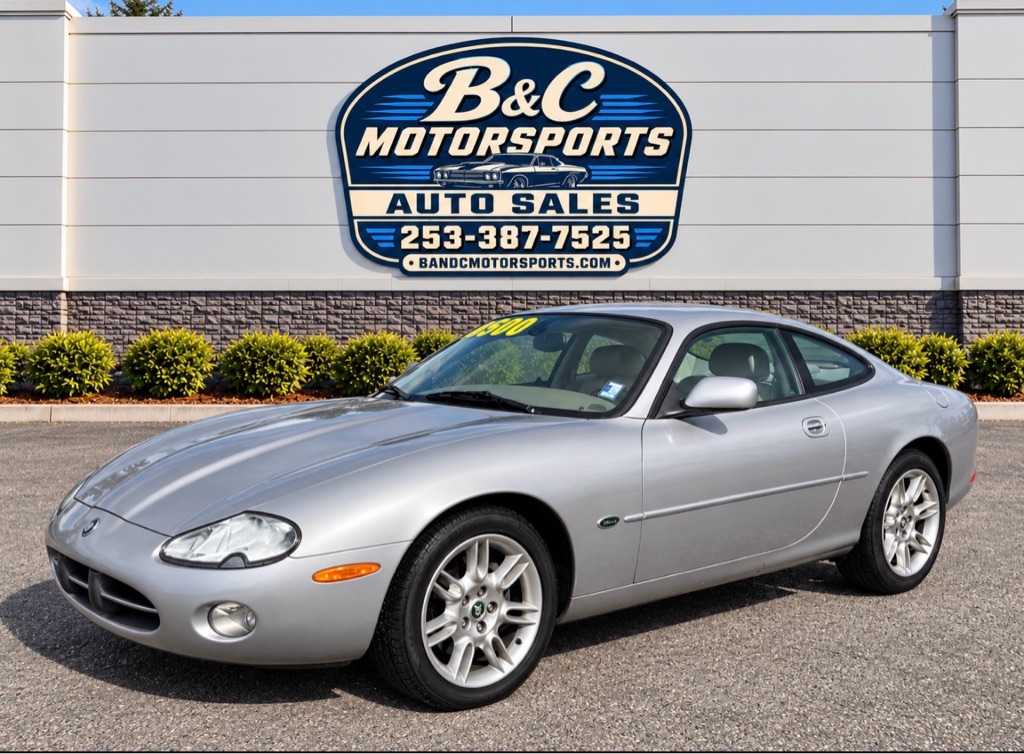 Photo 49 of this JAGUAR XK8 COUPE