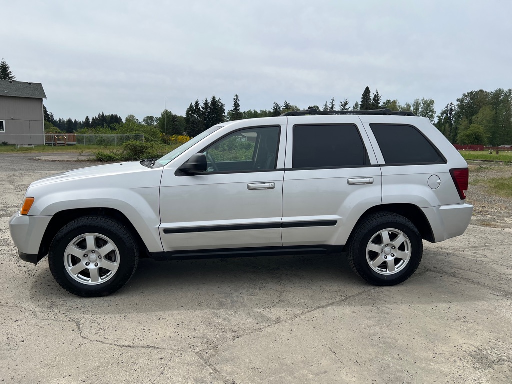 Photo 18 of this JEEP GRAND CHEROKEE