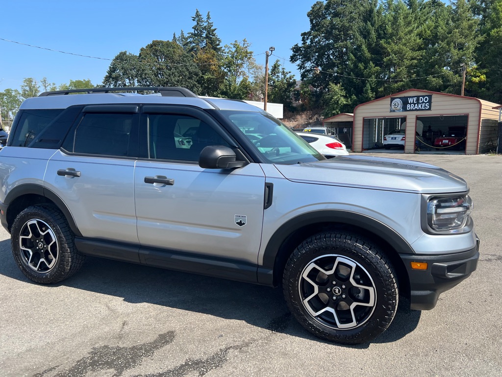Photo 3 of this FORD BRONCO SPORT