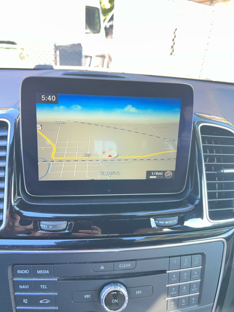 Photo 33 of this MERCEDES-BENZ GLS