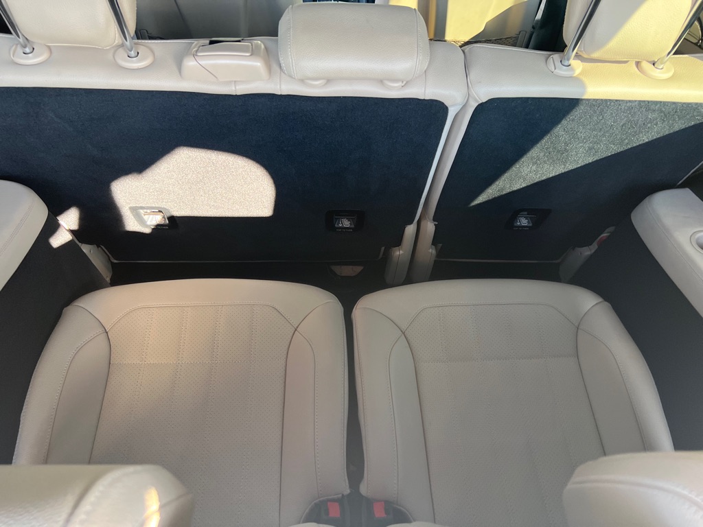 Photo 47 of this MERCEDES-BENZ GLS