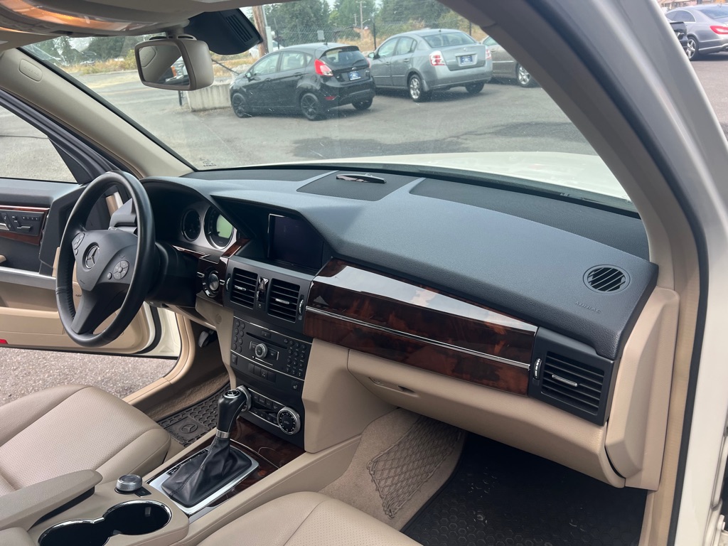 Photo 63 of this MERCEDES-BENZ GLK