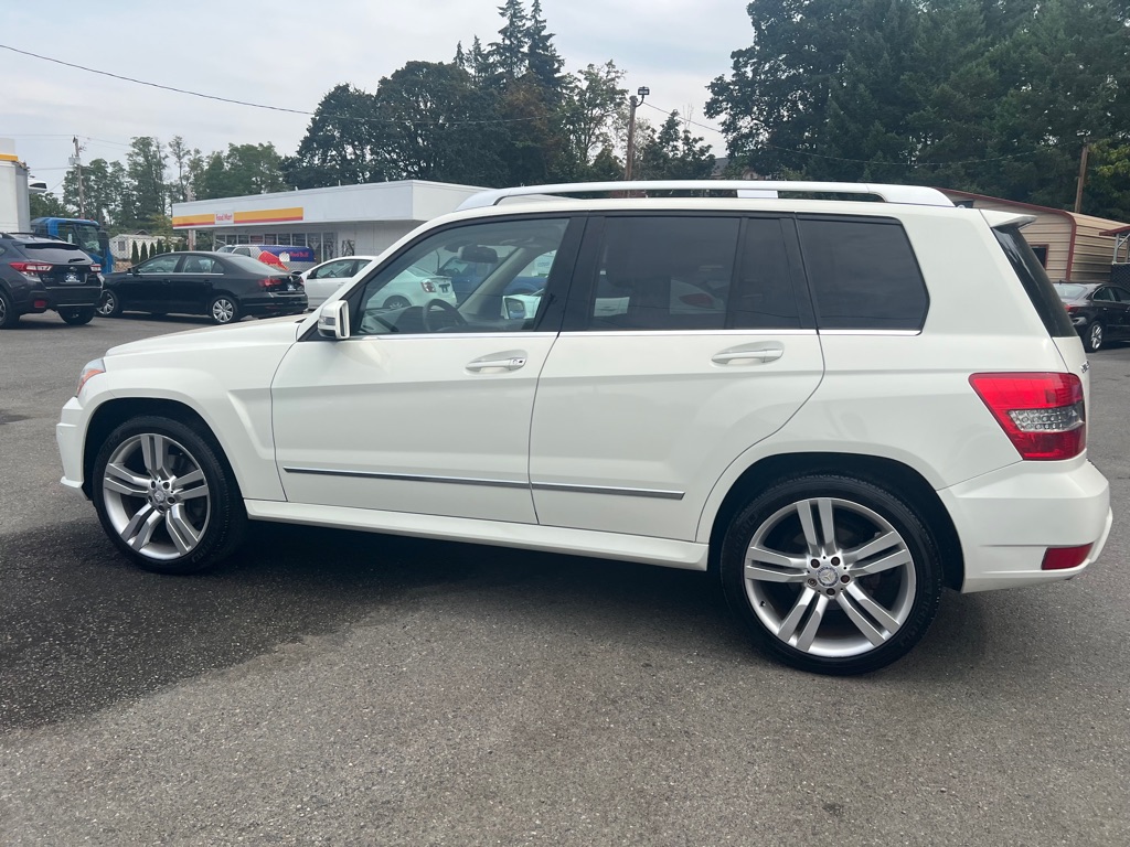 Photo 27 of this MERCEDES-BENZ GLK