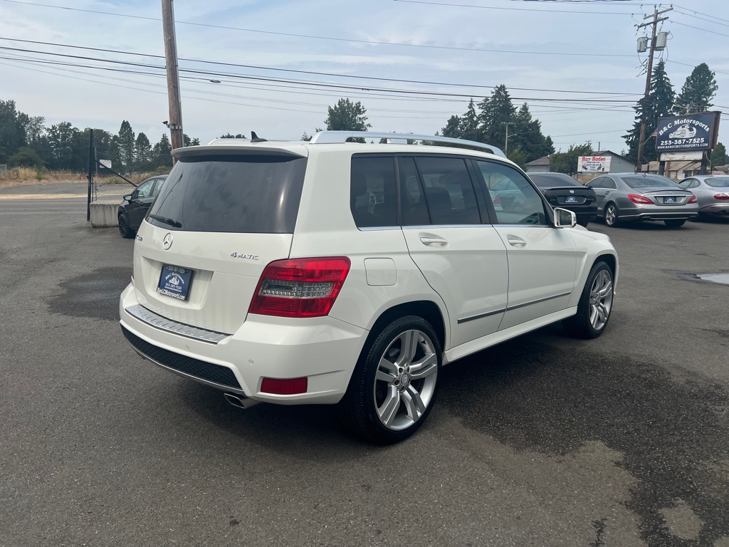 Photo 39 of this MERCEDES-BENZ GLK