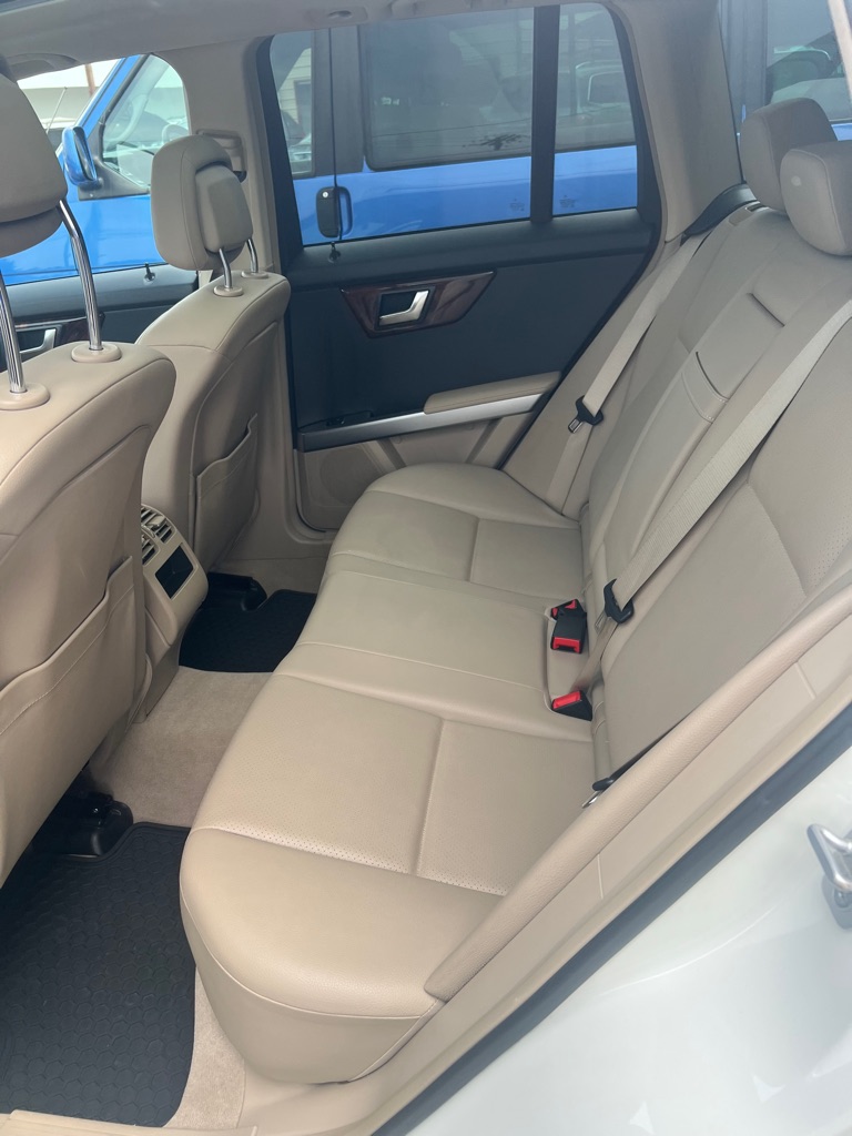 Photo 71 of this MERCEDES-BENZ GLK