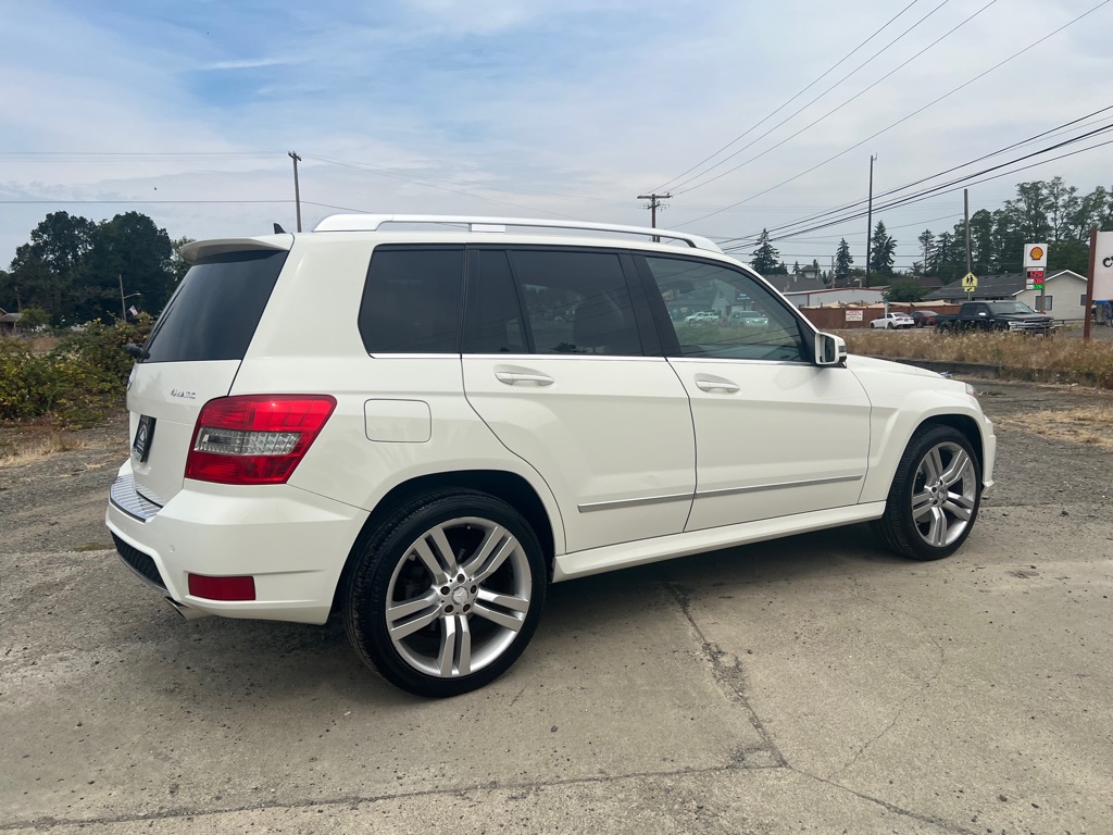 Photo 9 of this MERCEDES-BENZ GLK