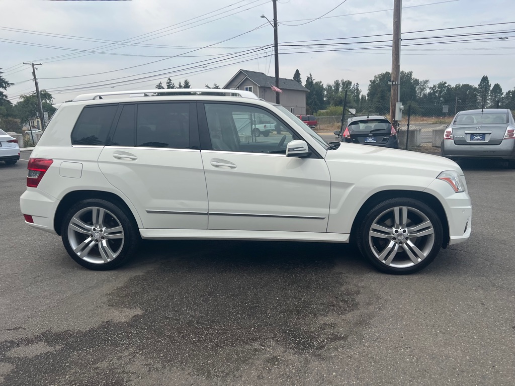 Photo 44 of this MERCEDES-BENZ GLK