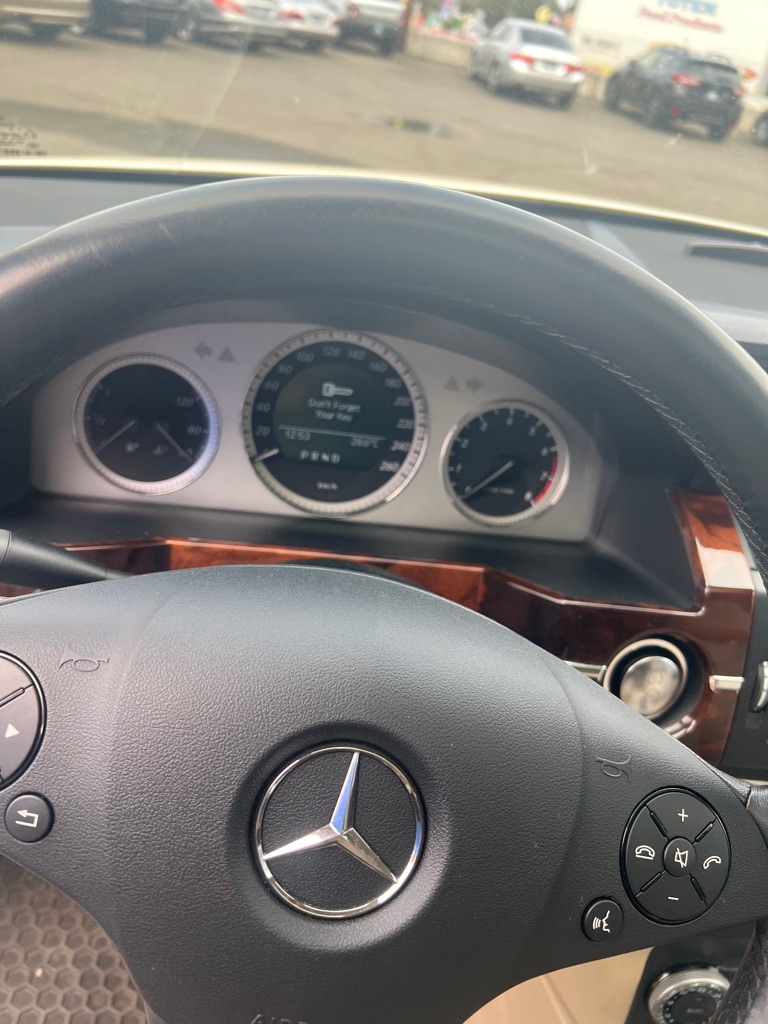 Photo 74 of this MERCEDES-BENZ GLK
