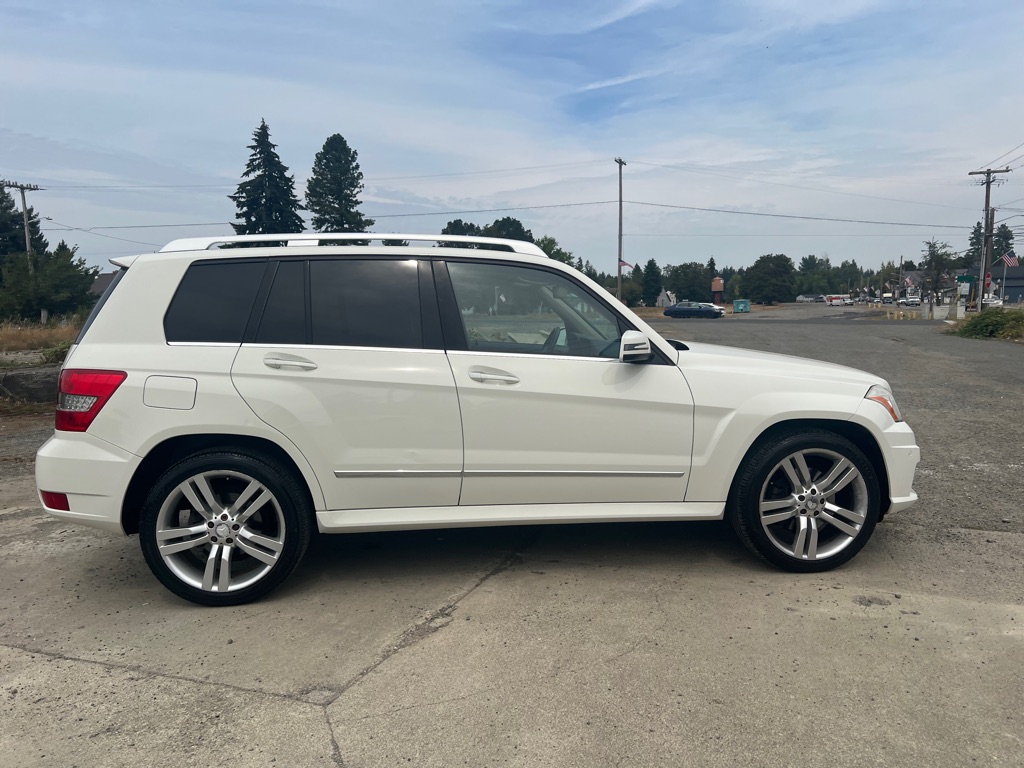 Photo 7 of this MERCEDES-BENZ GLK