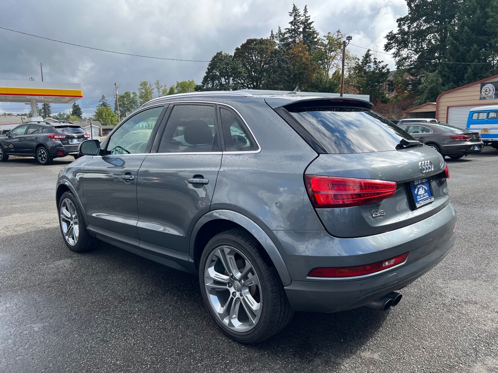 Photo 15 of this AUDI Q3