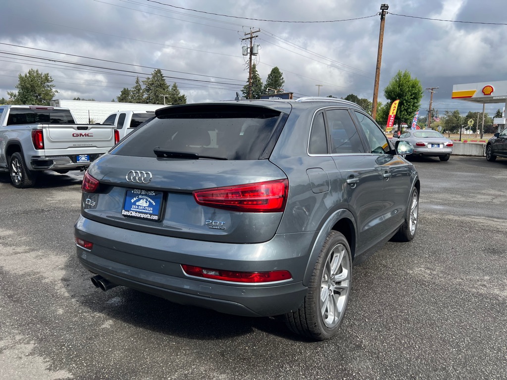 Photo 22 of this AUDI Q3