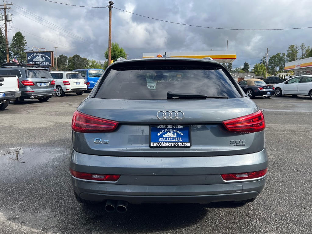 Photo 19 of this AUDI Q3