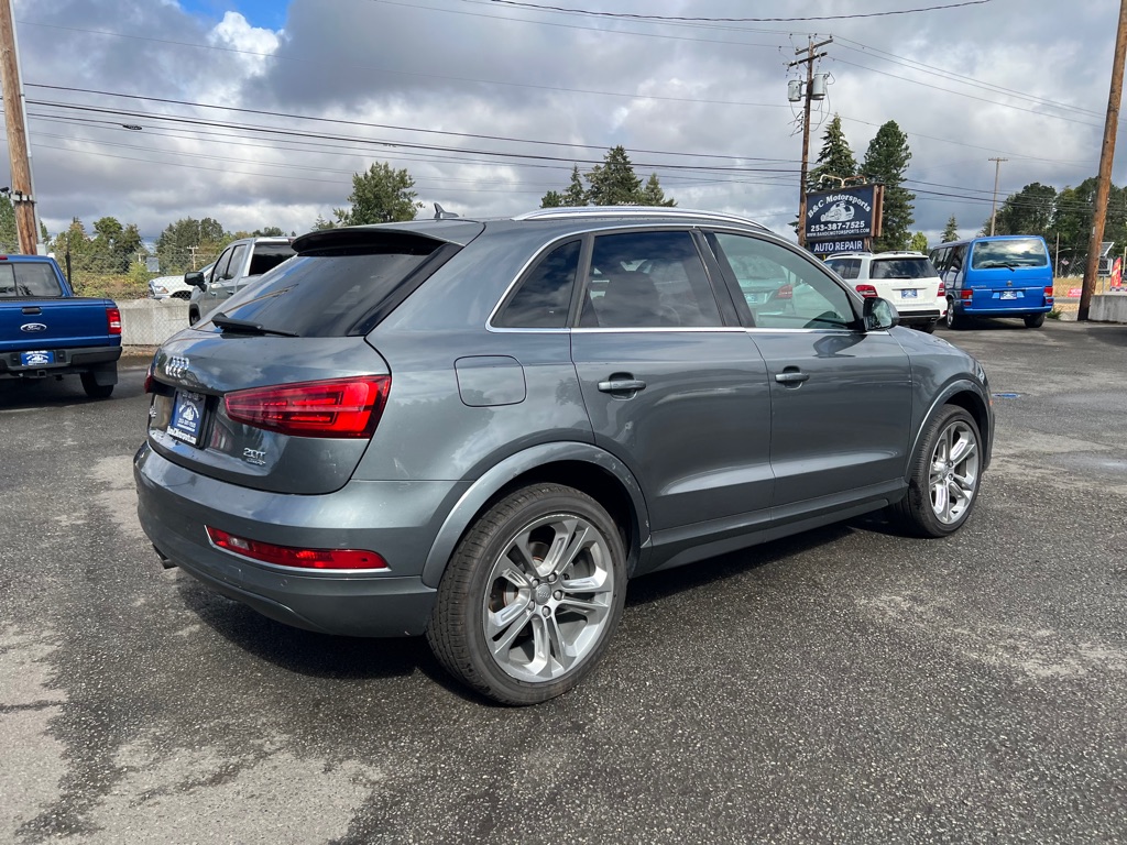 Photo 24 of this AUDI Q3