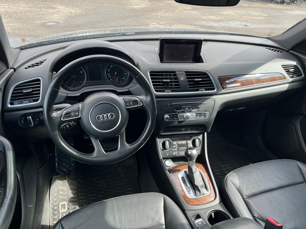 Photo 4 of this AUDI Q3