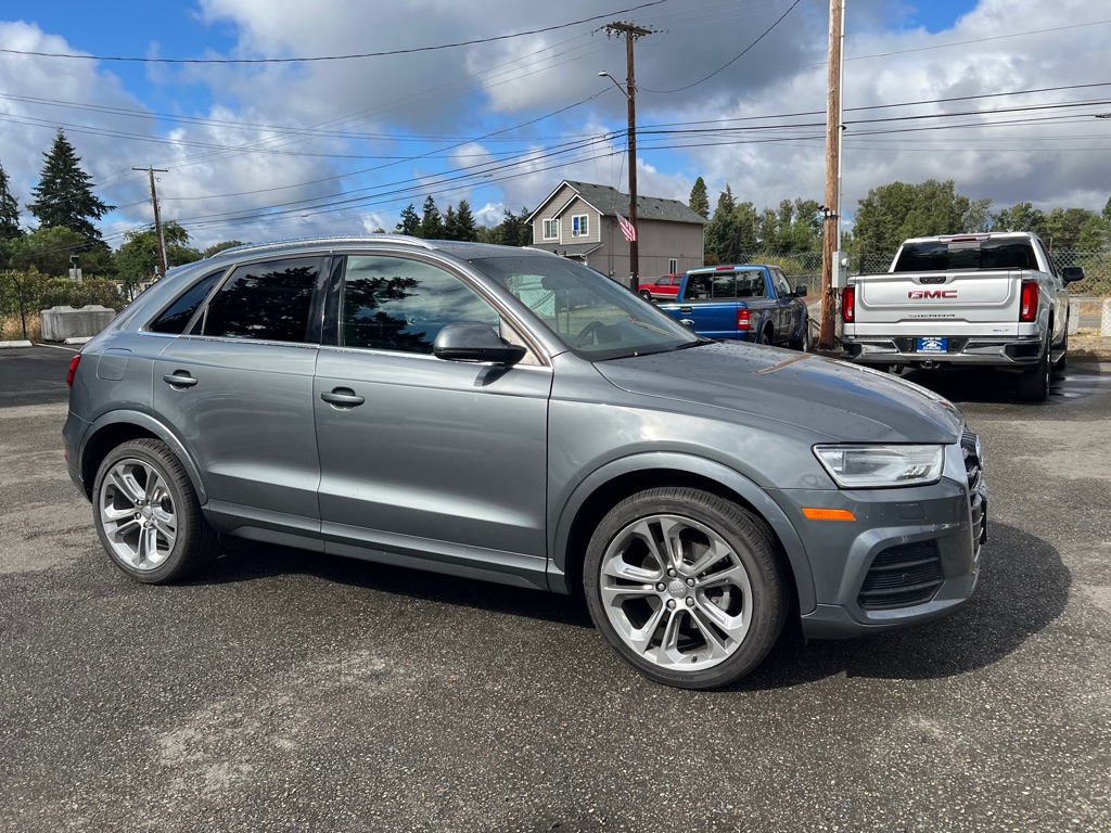 Photo 30 of this AUDI Q3