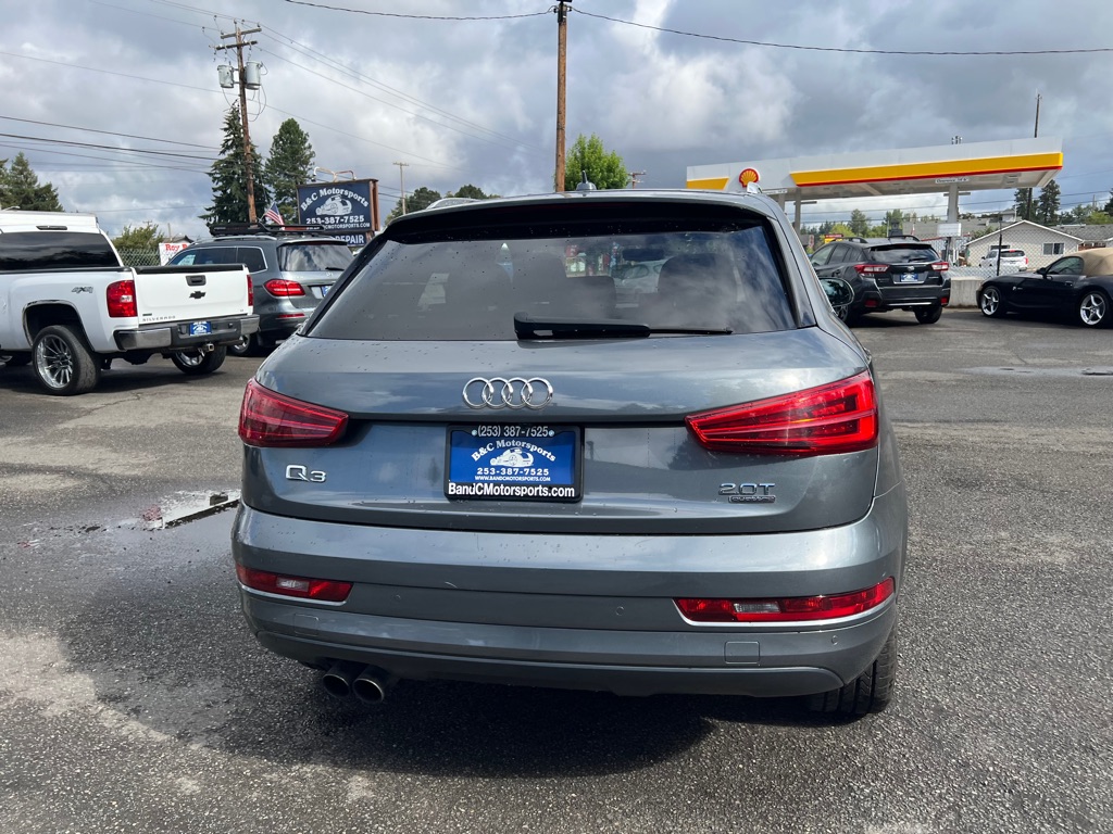 Photo 20 of this AUDI Q3